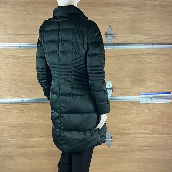 Pre-Owned 1 Madison Green Puffer Coat, Down and Waterfowl feather insulation. - Picture 10 of 16